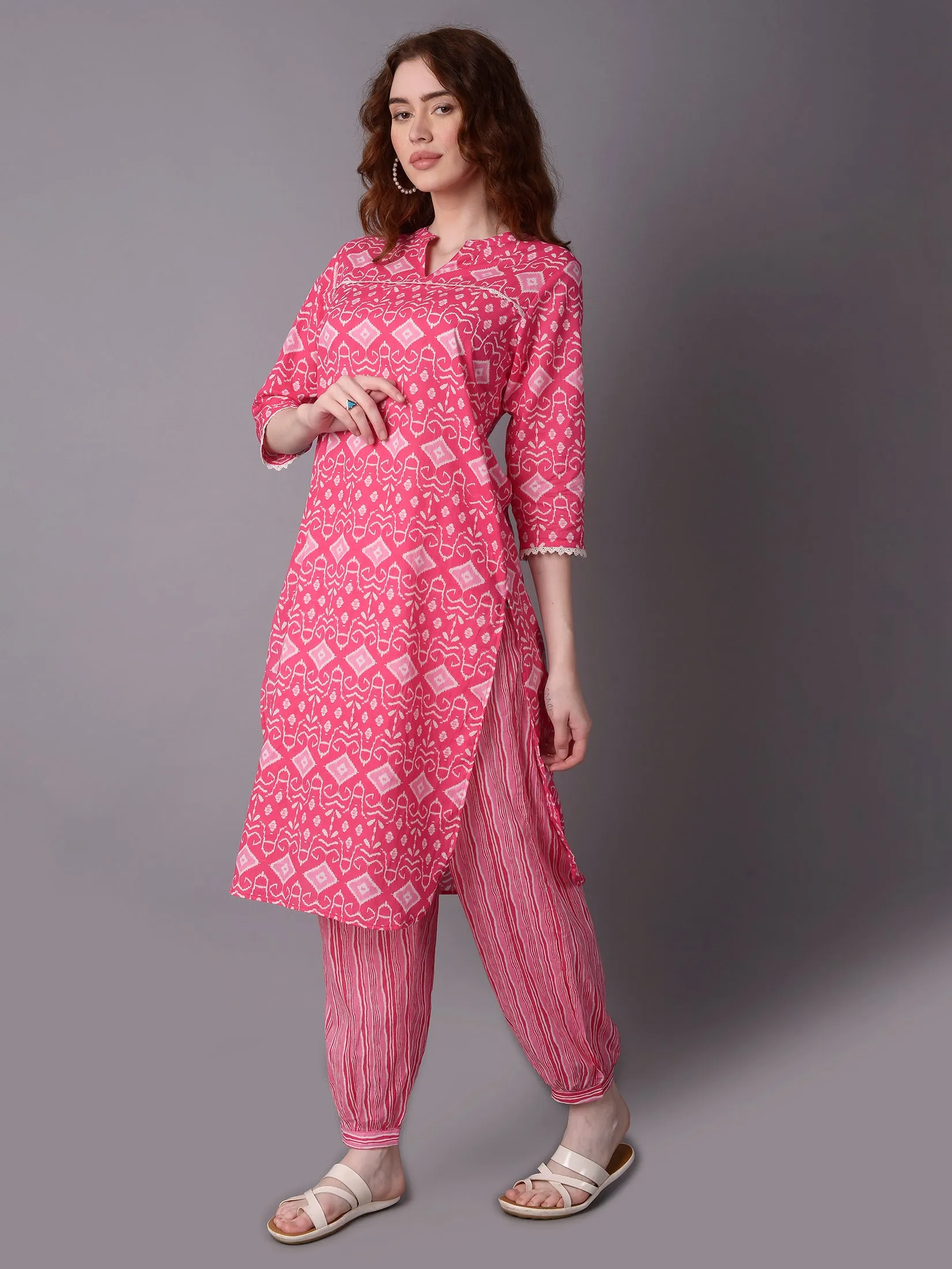 Women Pink Aztech Printed Kurta With Harem Pant