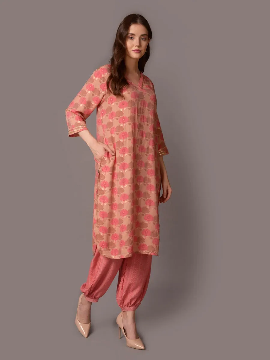 Women Pink Floral Printed Kurta Harem Pant Dupatta